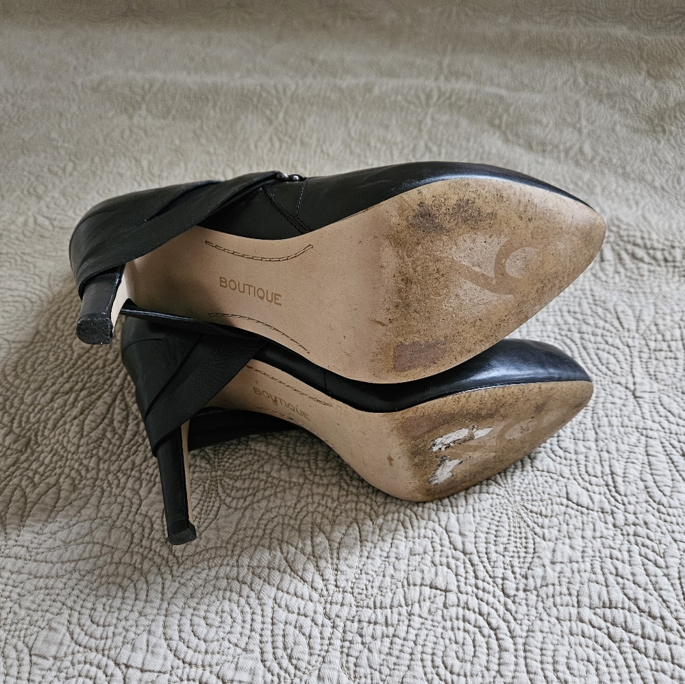 Black Boutique 9 Heeled Boots womens 9M - Picture 7 of 7